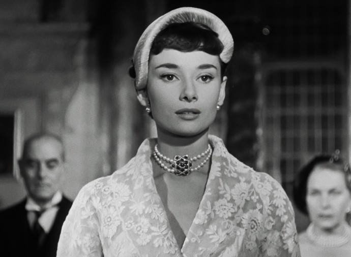 Mikro ofina podle Audrey Hepburn
Mikro ofina podle Audrey Hepburn