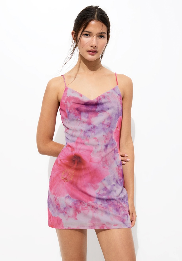 Šaty, Pull&Bear, 599 Kč
Šaty, Pull&Bear, 599 Kč