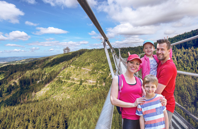 Sky Bridge - největší visutá lávka na světě
