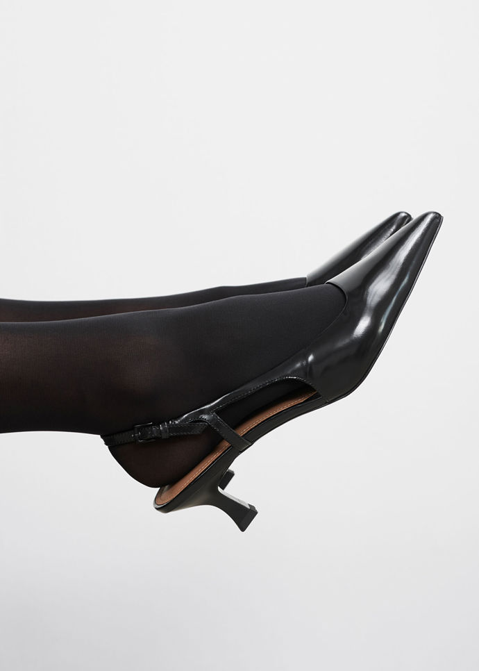 Slingback lodičky, & Other Stories, 119 eur
Slingback lodičky, & Other Stories, 119 eur