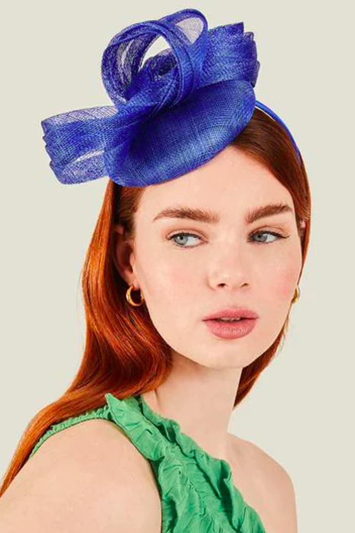 Accessorize Peggy Pill Box Fascinator, Next, 2220 Kč.
Accessorize Peggy Pill Box Fascinator, Next, 2220 Kč.