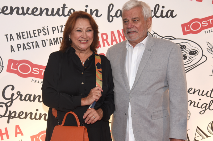 Zlata Adamovská a Petr Štěpánek
Zlata Adamovská a Petr Štěpánek