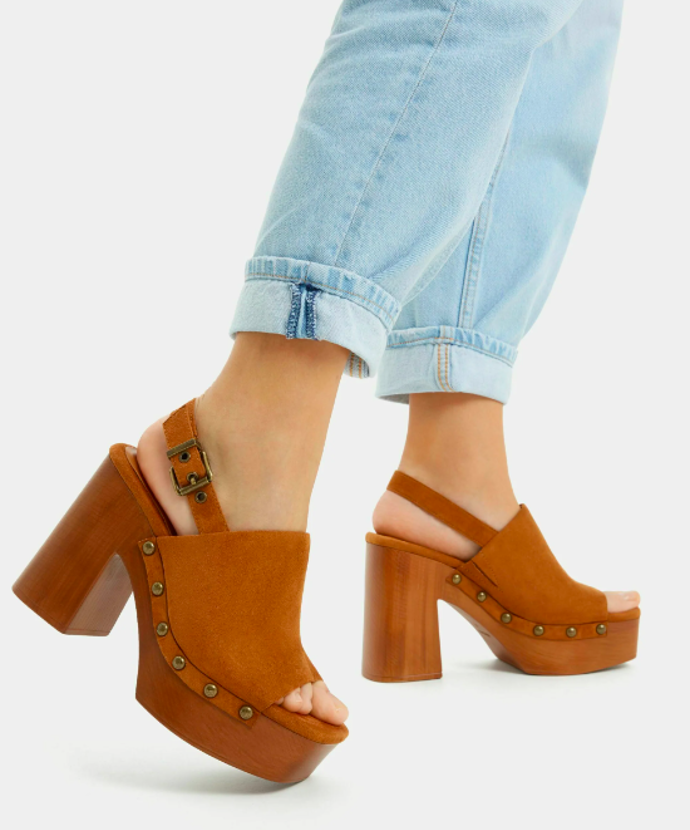 STUDDED - Sandály na vysokém podpatku, Bershka, 799 Kč. 
