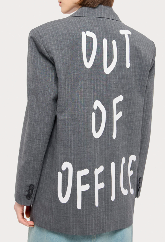 OUT OF OFFICE - Sako, MAX&Co., 10390 Kč. 
