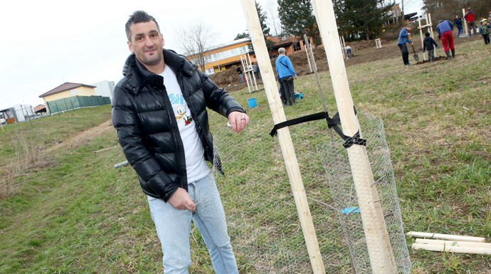 Feninův vztah k alkoholu byl jako na houpačce
Feninův vztah k alkoholu byl jako na houpačce