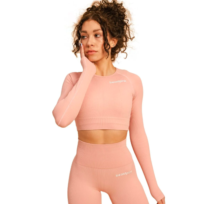 Dámský top Hyper Crop Top Pink - BeastPink, GymBeam, 749 Kč.
Dámský top Hyper Crop Top Pink - BeastPink, GymBeam, 749 Kč.