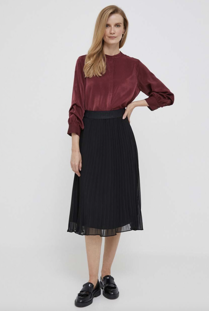 Sukně Dkny, černá barva, midi, áčková, 2.459 Kč
Sukně Dkny, černá barva, midi, áčková, 2.459 Kč