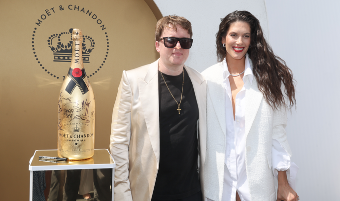 Petr Kolečko s manželkou Anetou Vignerovou - opět sladěni na další party.
