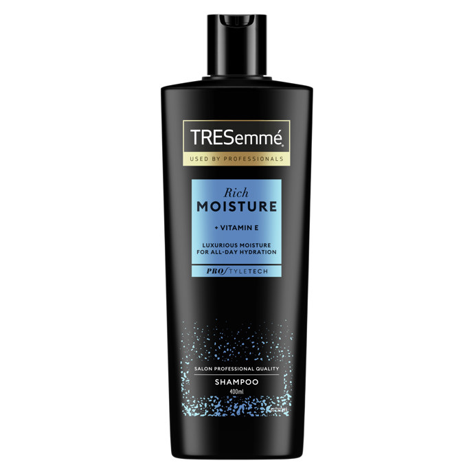 Šampon Rich Moisture, TRESemmé, 199 Kč.
