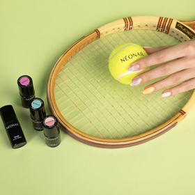 Kolekce Born to win je inspirovaná tennis core trendem.
