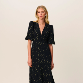 Adoore, 115 eur (dříve 165 eur)
