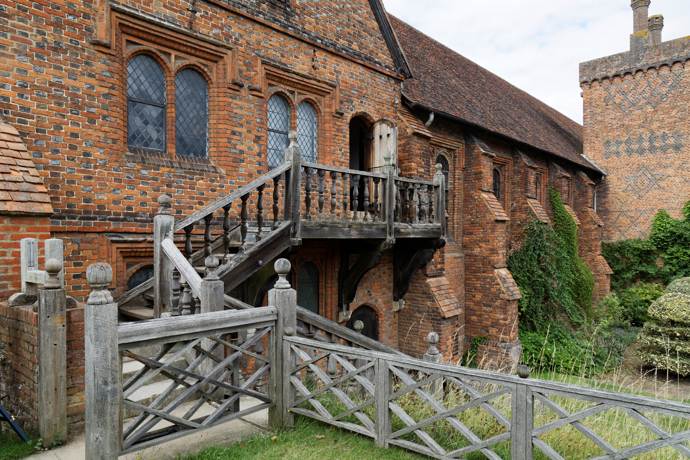 Starý palác v Hatfield House v hrabství Hertfordshire, kde Alžběta žila během Mariiny vlády.

