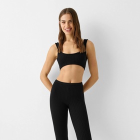 Legíny, Bershka, 499 Kč

