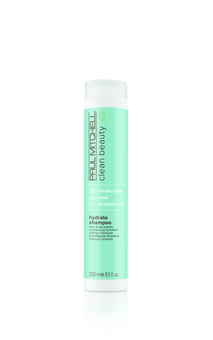 Šampon Paul Mitchell Hydrate (877 Kč) který je ručně vyroben z udržitelných zdrojů a obsahuje 78 % přírodních složek, jemně čistí a zanechává vlasy na první pohled zdravé a lesklé.
