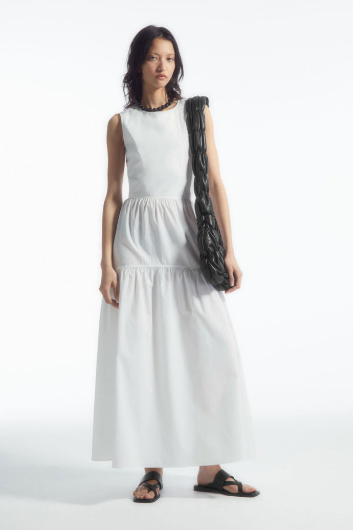 COS, 99 eur
COS, 99 eur