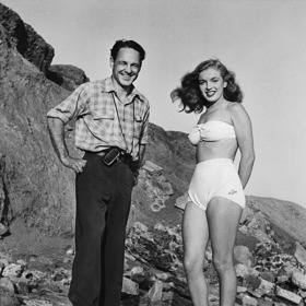 Marilyn Monroe a fotograf Richard C. Miller v roce 1946.
