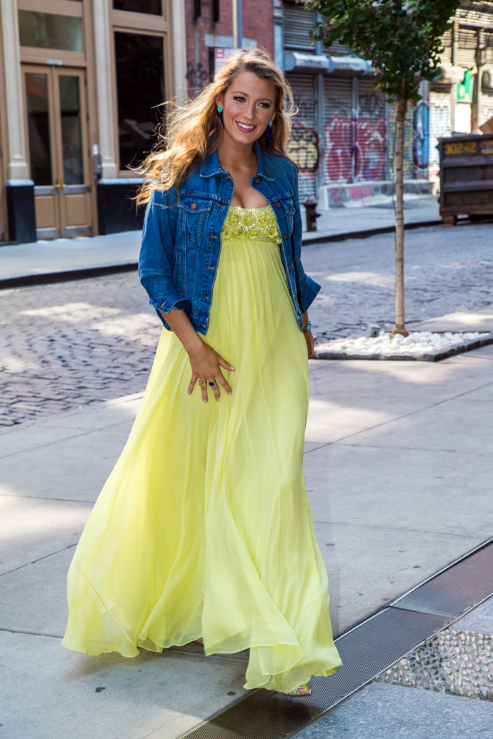 Blake Lively jako překrásná nastávající maminka. 
