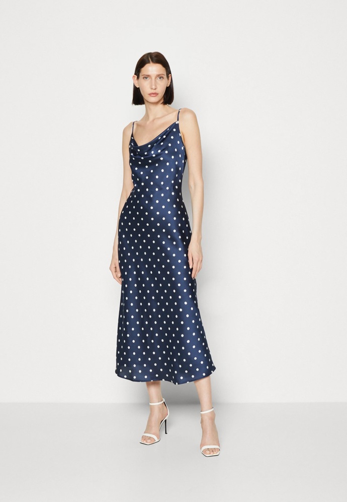 Šaty, Guess, 3 360 Kč
Šaty, Guess, 3 360 Kč