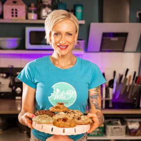 Ivka si přivezla z Ameriky novinku v podobě sušenek cookies.
