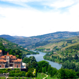 Hotel Six Senses v údolí Douro v Portugalsku svým vzhledem připomíná spíš zámek. Není divu, péče v hotelu je skutečně královská.
