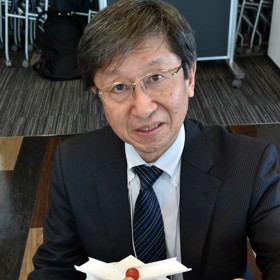 Profesor Kokichi Sugihara
