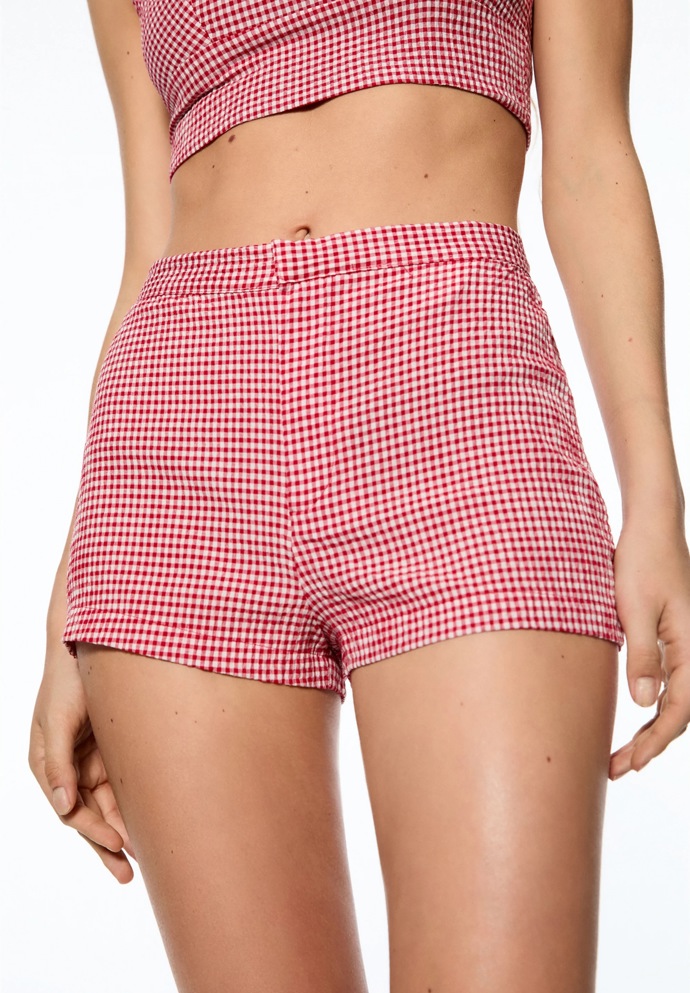 Šortky, Pull&Bear, 499 Kč
Šortky, Pull&Bear, 499 Kč