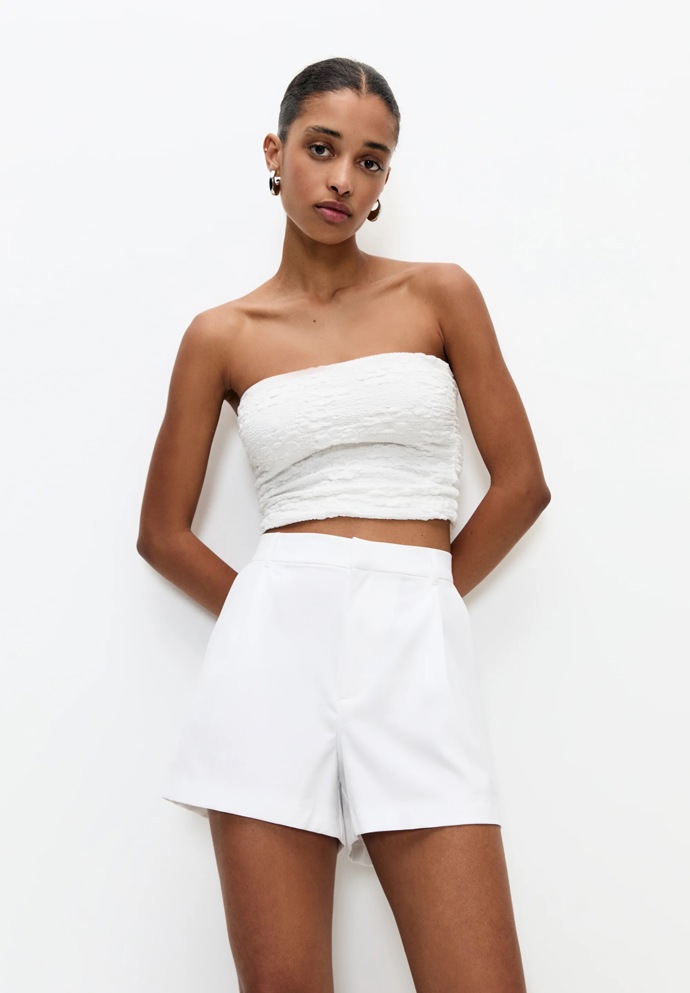 Šortky, Pull&Bear, 599 Kč
Šortky, Pull&Bear, 599 Kč