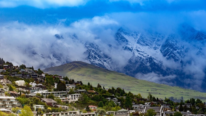 Queenstown na Novém Zélandu je hlavním městem dobrodružství.
Queenstown na Novém Zélandu je hlavním městem dobrodružství.