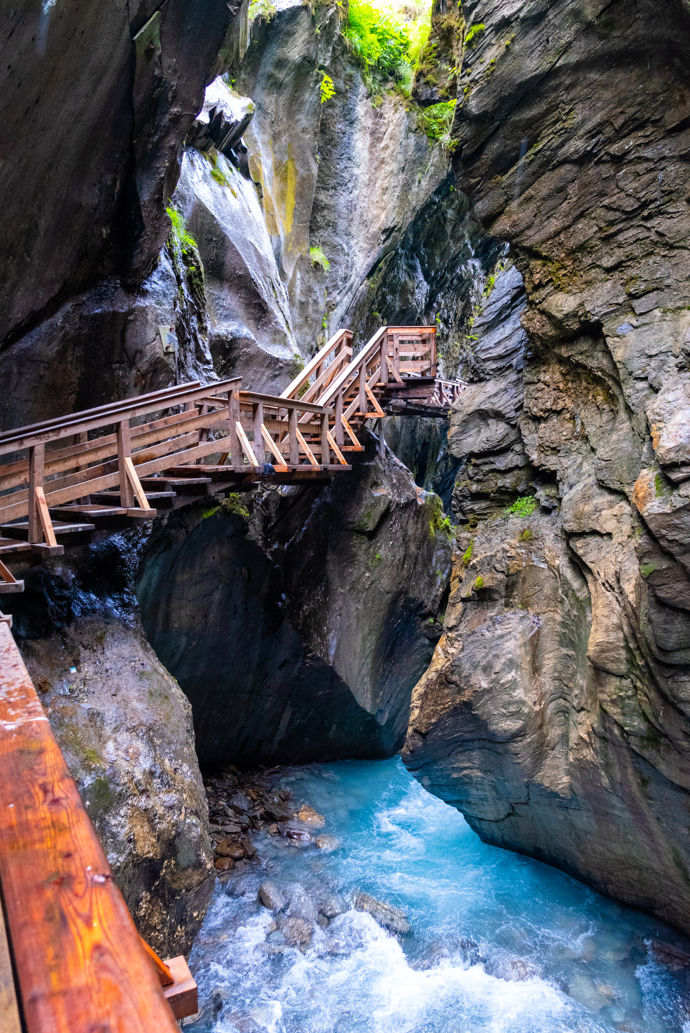 Návštěva soutěsky Sigmund-Thun-Klamm je vhodná i pro rodiny s dětmi.
Návštěva soutěsky Sigmund-Thun-Klamm je vhodná i pro rodiny s dětmi.