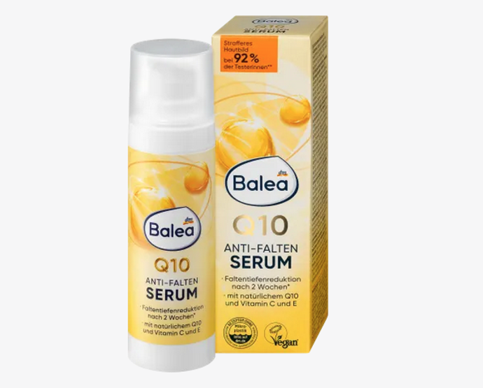 Q10 sérum proti vráskám poskytuje intenzivní péči o vaši pokožku. Díky vysoce účinnému složení sérum zvyšuje pružnost pokožky. Q10 účinně dodává buňkám energii a podporuje regeneraci pokožky. Omega Complex, bohatý na esenciální mastné kyseliny, posiluje a zvyšuje obranyschopnost pokožky. 89,90 Kč
