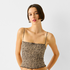 Top, Bershka, 399 Kč. 
