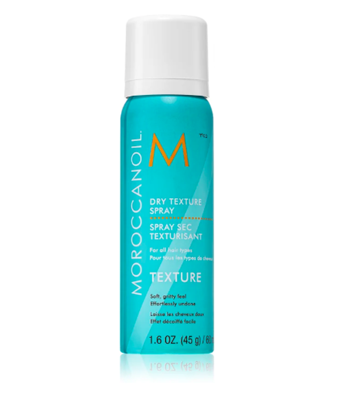 Sprej na vlasy pro objem a tvar, Moroccanoil, 348 Kč.
Sprej na vlasy pro objem a tvar, Moroccanoil, 348 Kč.