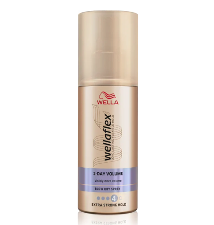 sprej pro tepelnou úpravu vlasů, Wella, 123 Kč.
sprej pro tepelnou úpravu vlasů, Wella, 123 Kč.