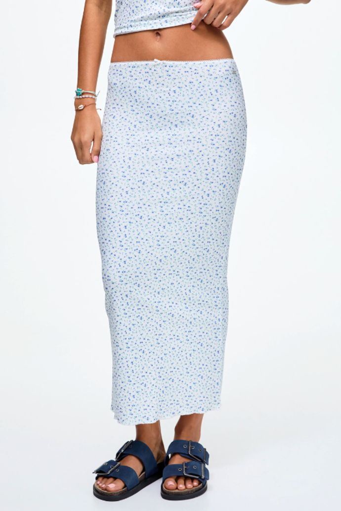 Maxi sukně, PULL&BEAR, 449 Kč. 
