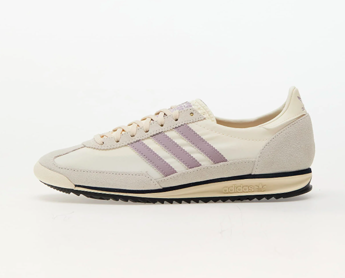 SL 72, Adidas, 2399 Kč. 
