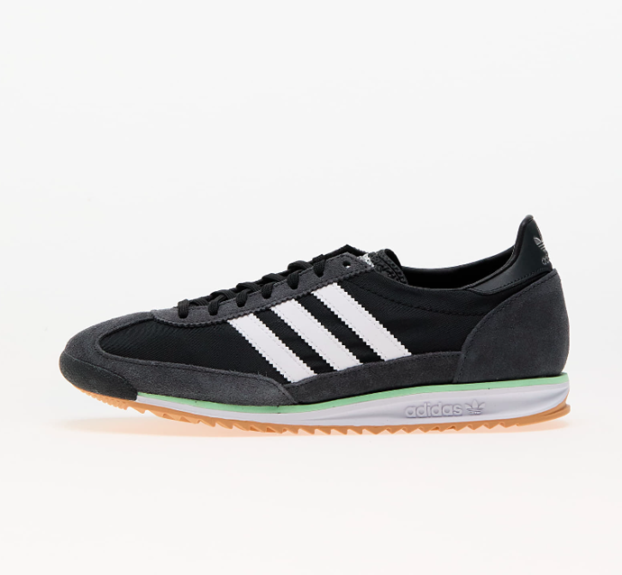 SL 72, Adidas, 2399 Kč. 
