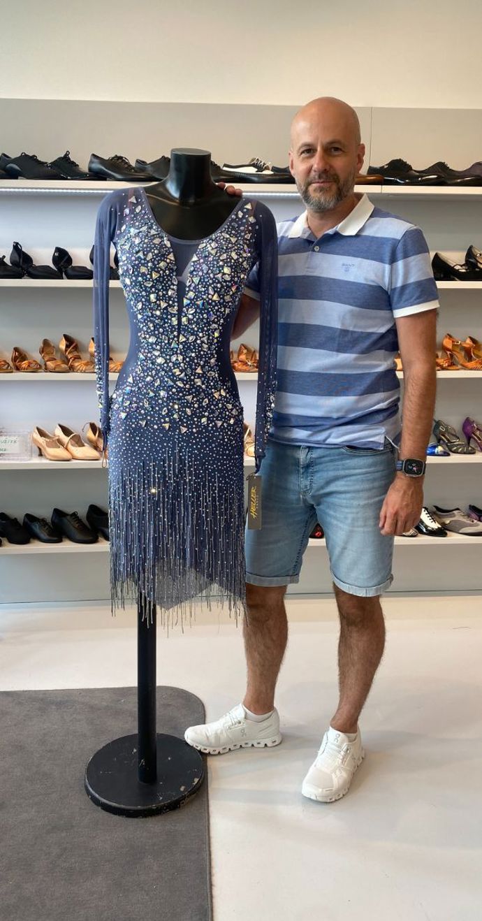 Tomáš Heller je nadšený z modelů, které vznikají v jeho dílně pod vedením jeho hvězdného týmu.
Tomáš Heller je nadšený z modelů, které vznikají v jeho dílně pod vedením jeho hvězdného týmu.