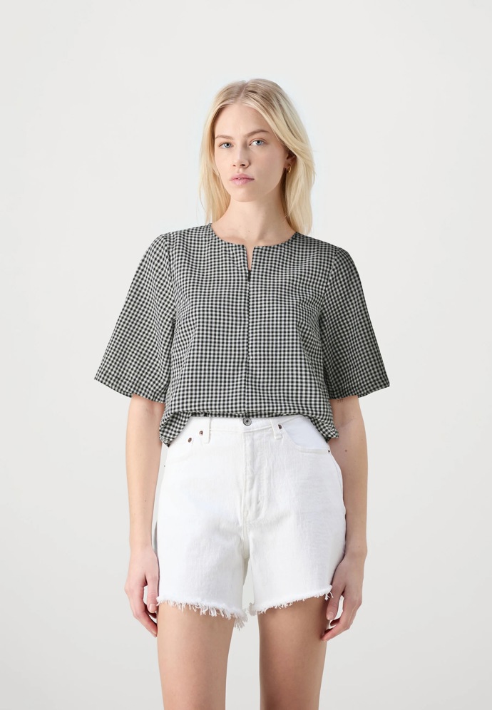 Halenka, Vila, 790 Kč
Halenka, Vila, 790 Kč