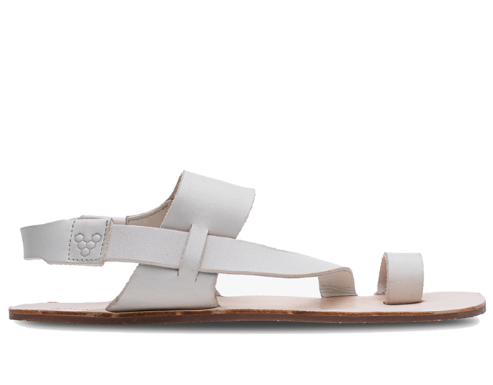 Sandály, VIVOBAREFOOT, 3390 Kč.
Sandály, VIVOBAREFOOT, 3390 Kč.