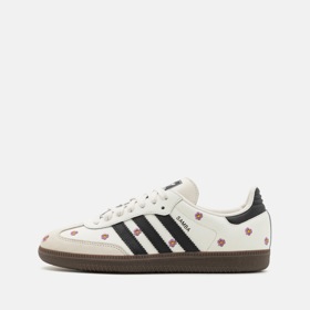 Tenisky, Adidas Originals, 2 800 Kč
