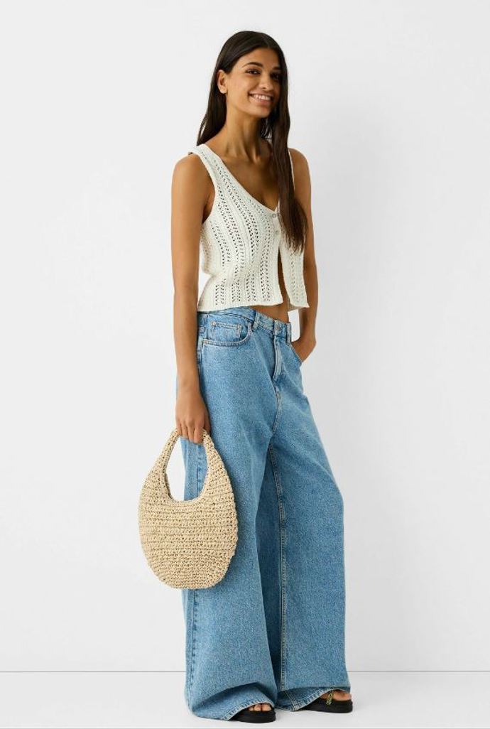 Bershka 399 Kč 
