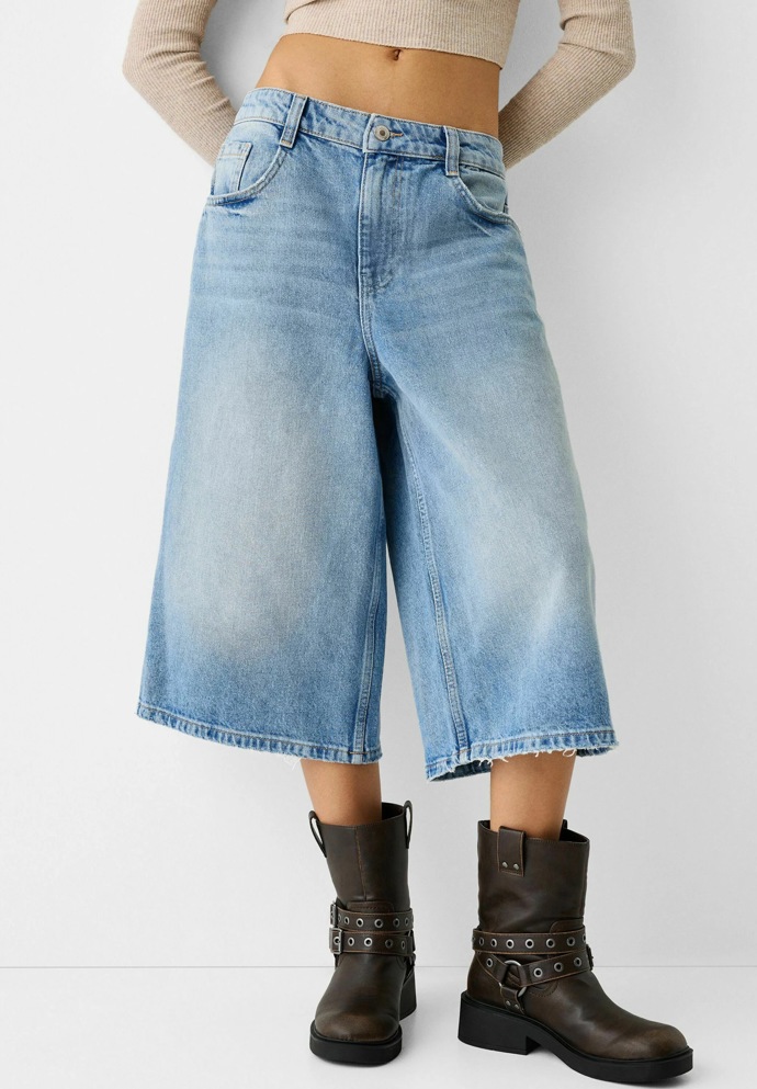 Kraťasy, Bershka, 699 Kč
Kraťasy, Bershka, 699 Kč