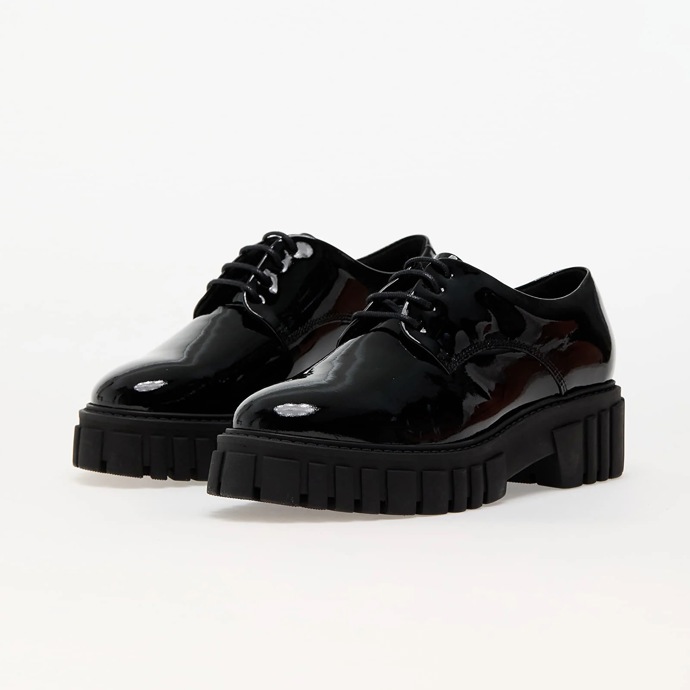 Šněrovací boty, Clarks Originals, 2 559 Kč
