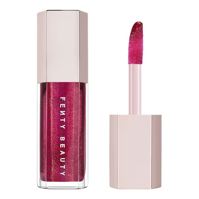 Lesk na rty, Fenty Beauty, 580 Kč
Lesk na rty, Fenty Beauty, 580 Kč