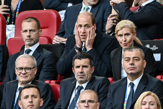 Tento vášnivý nejen sportovec, ale také fanoušek královského rodu si zajišťuje monitoring svého fyzického zdraví pomocí náramku značky Whoop.
