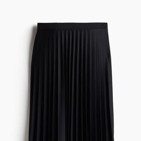 Plisovaná sukně, 479 Kč, H&M
