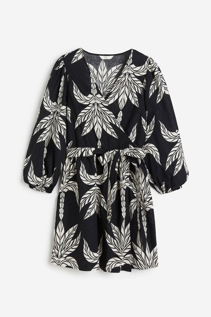 Zavinovací šaty z lněné směsi, H&M, 699 Kč
