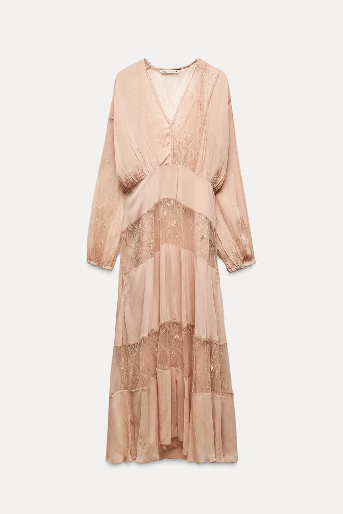 Krajkové šaty, Zara, 2299 Kč
Krajkové šaty, Zara, 2299 Kč