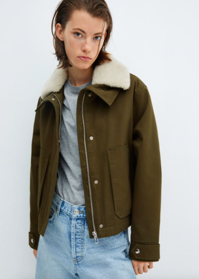 Krátká parka, Mango, 2499 Kč
Krátká parka, Mango, 2499 Kč