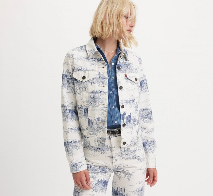 Bundy s potisky rozhodně upoutají pozornost. Levi's, 3799 Kč
